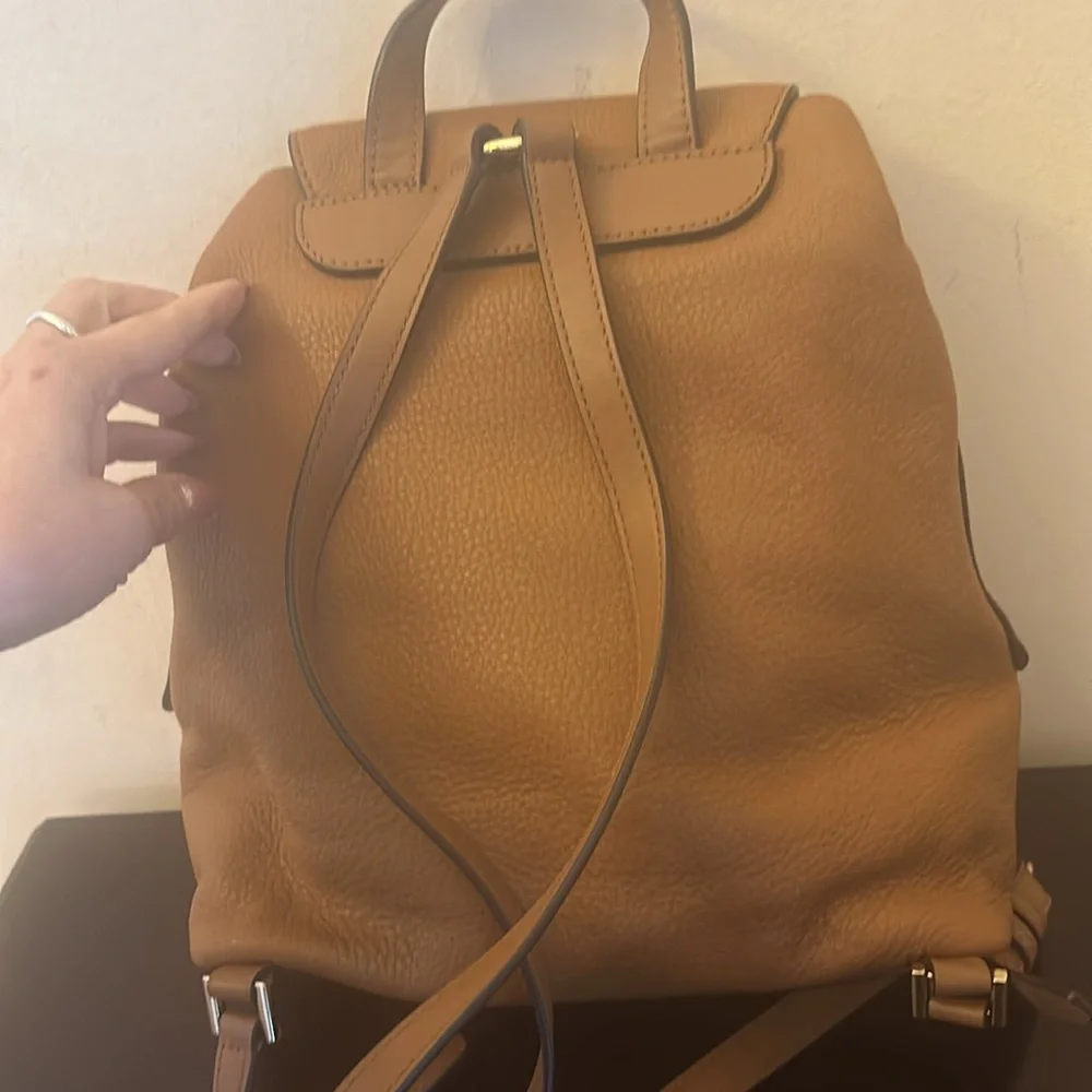 Michael Kors backpack EUC - Picture 3 of 5